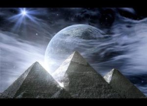 moon-piramids